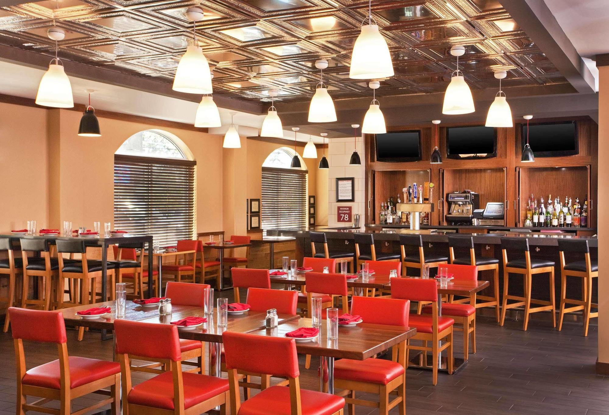 Four Points By Sheraton Louisville Airport Ngoại thất bức ảnh