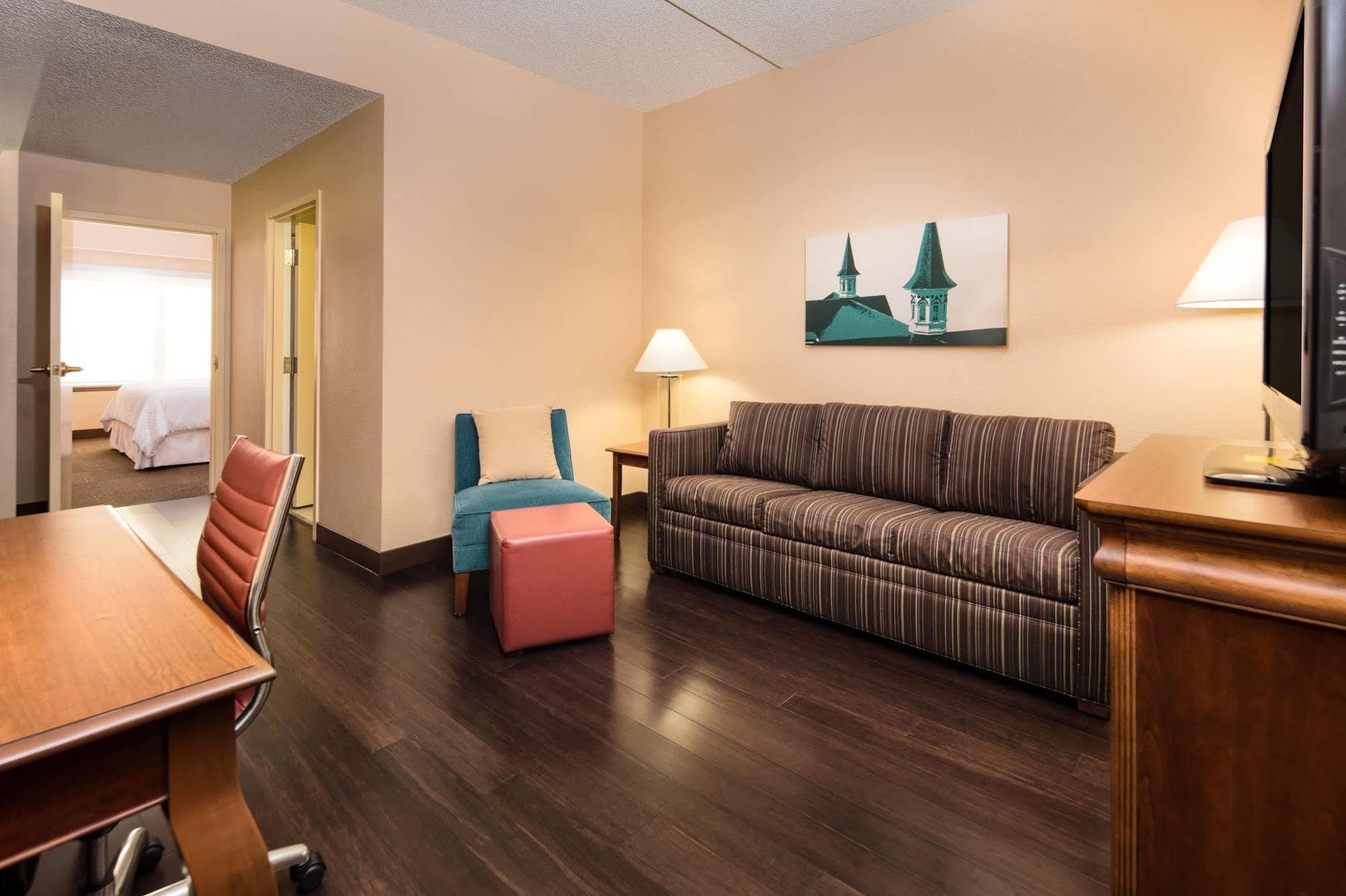 Four Points By Sheraton Louisville Airport Ngoại thất bức ảnh
