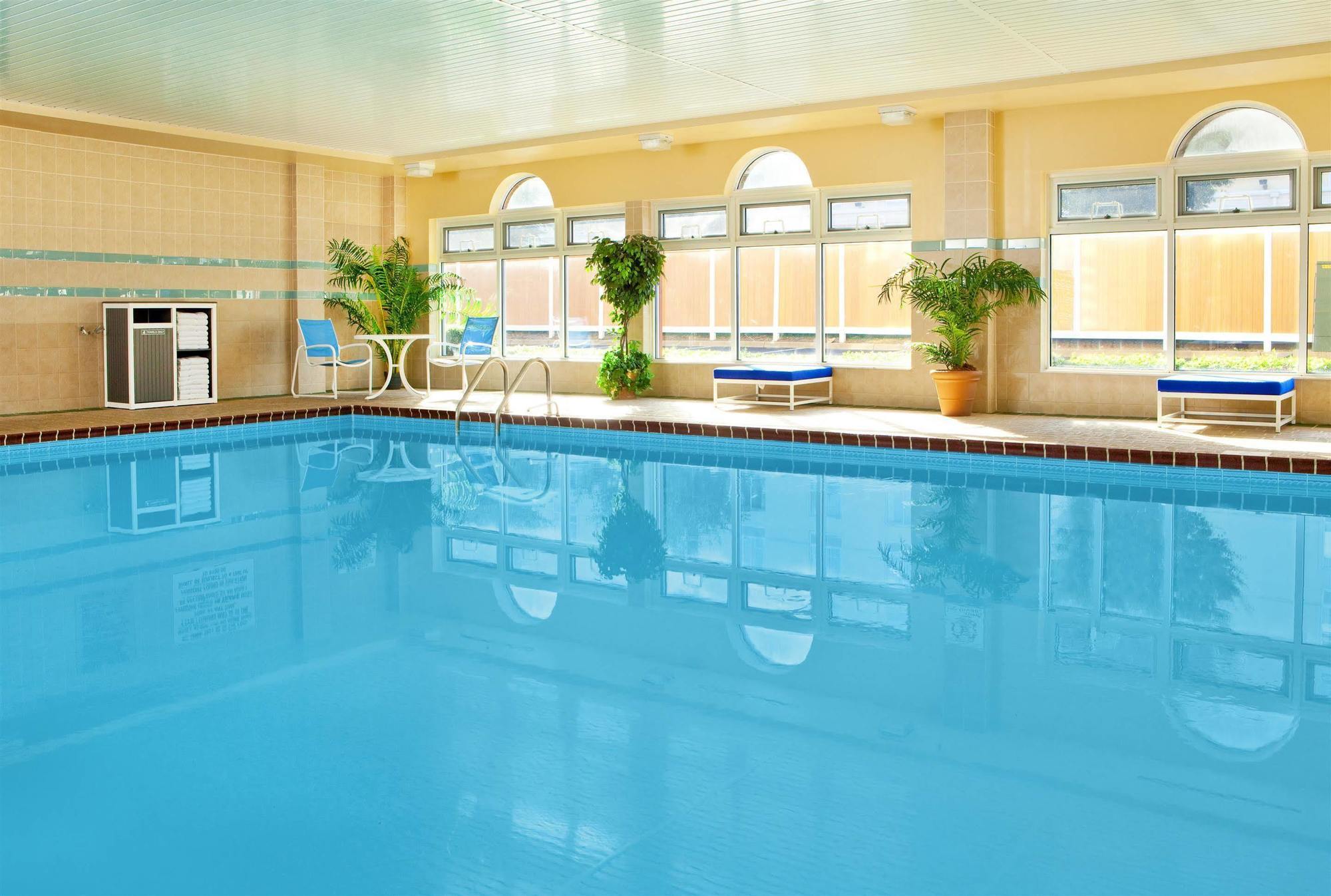 Four Points By Sheraton Louisville Airport Ngoại thất bức ảnh