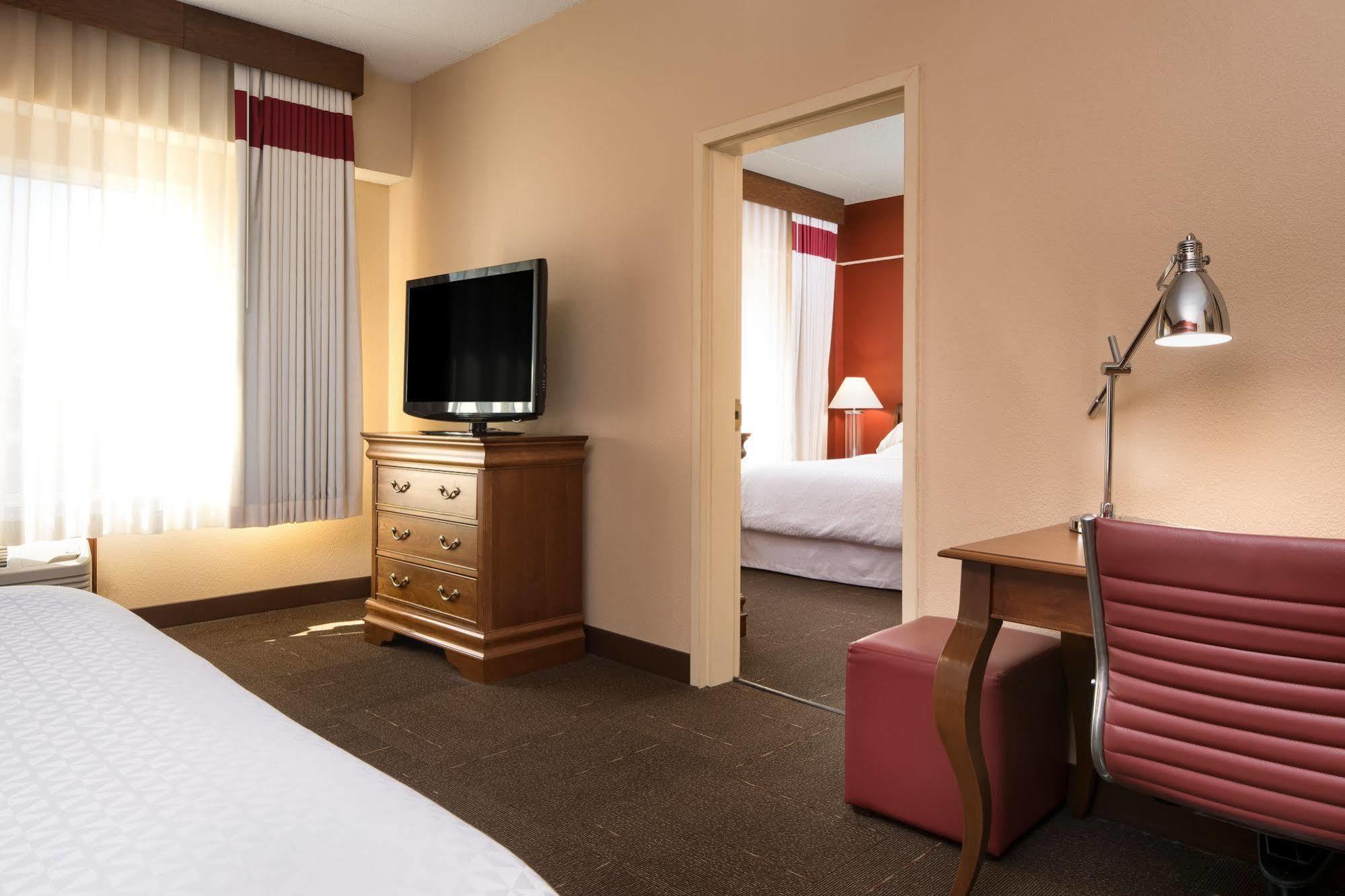 Four Points By Sheraton Louisville Airport Ngoại thất bức ảnh