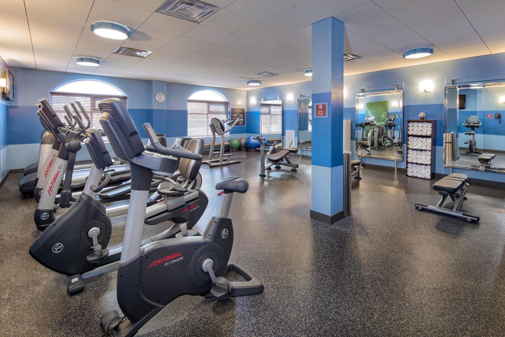 Four Points By Sheraton Louisville Airport Ngoại thất bức ảnh
