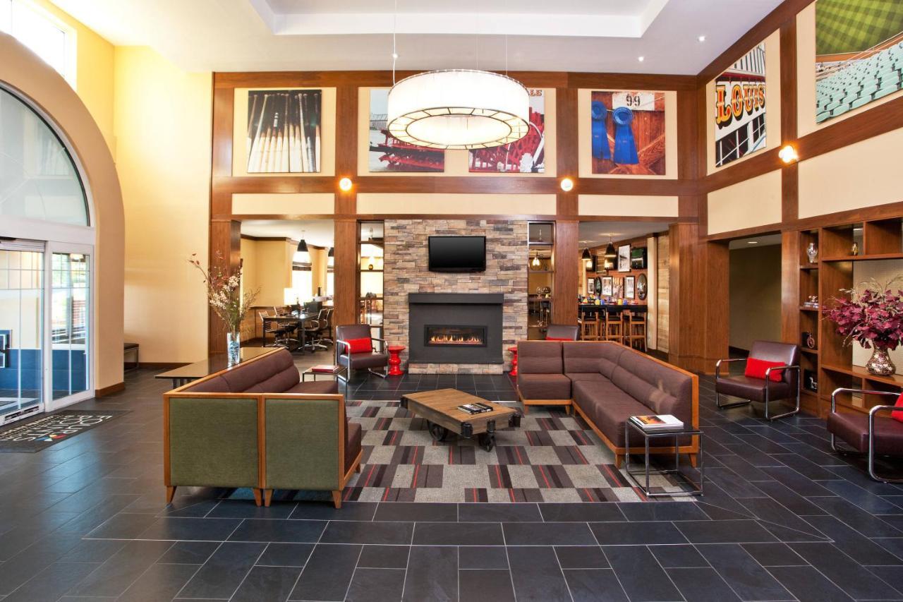 Four Points By Sheraton Louisville Airport Ngoại thất bức ảnh